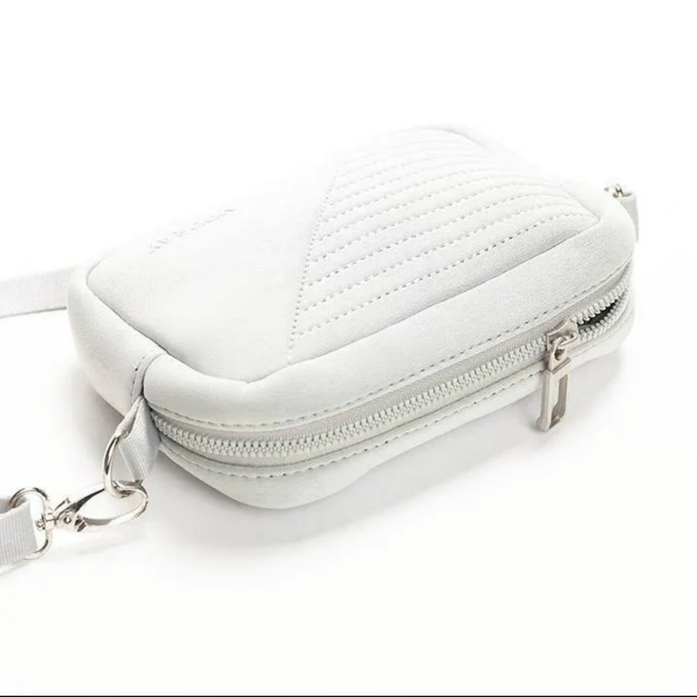 Vooray Light Gray Sidekick Crossbody Bag - Picture 4 of 9